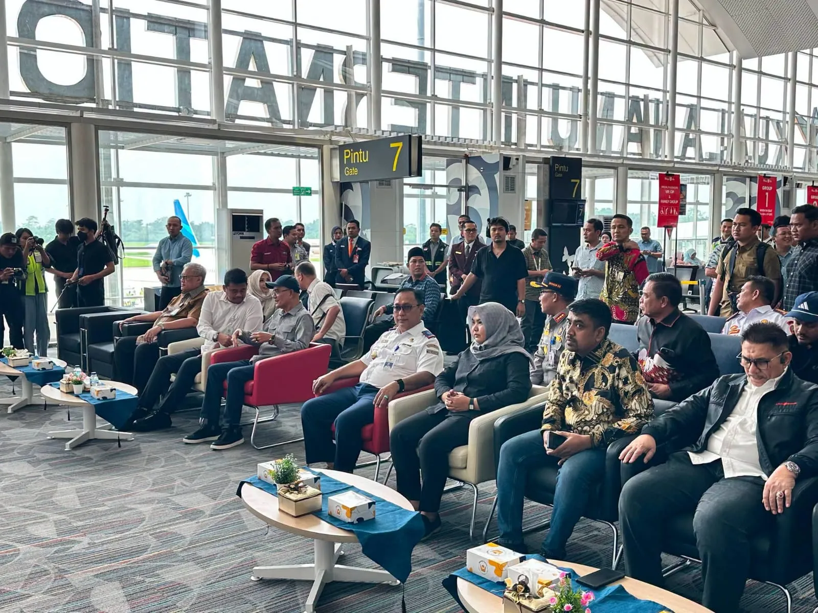 Wabup Madina Ikut Penerbangan Pertama Wings Air Rute KNO-JHN