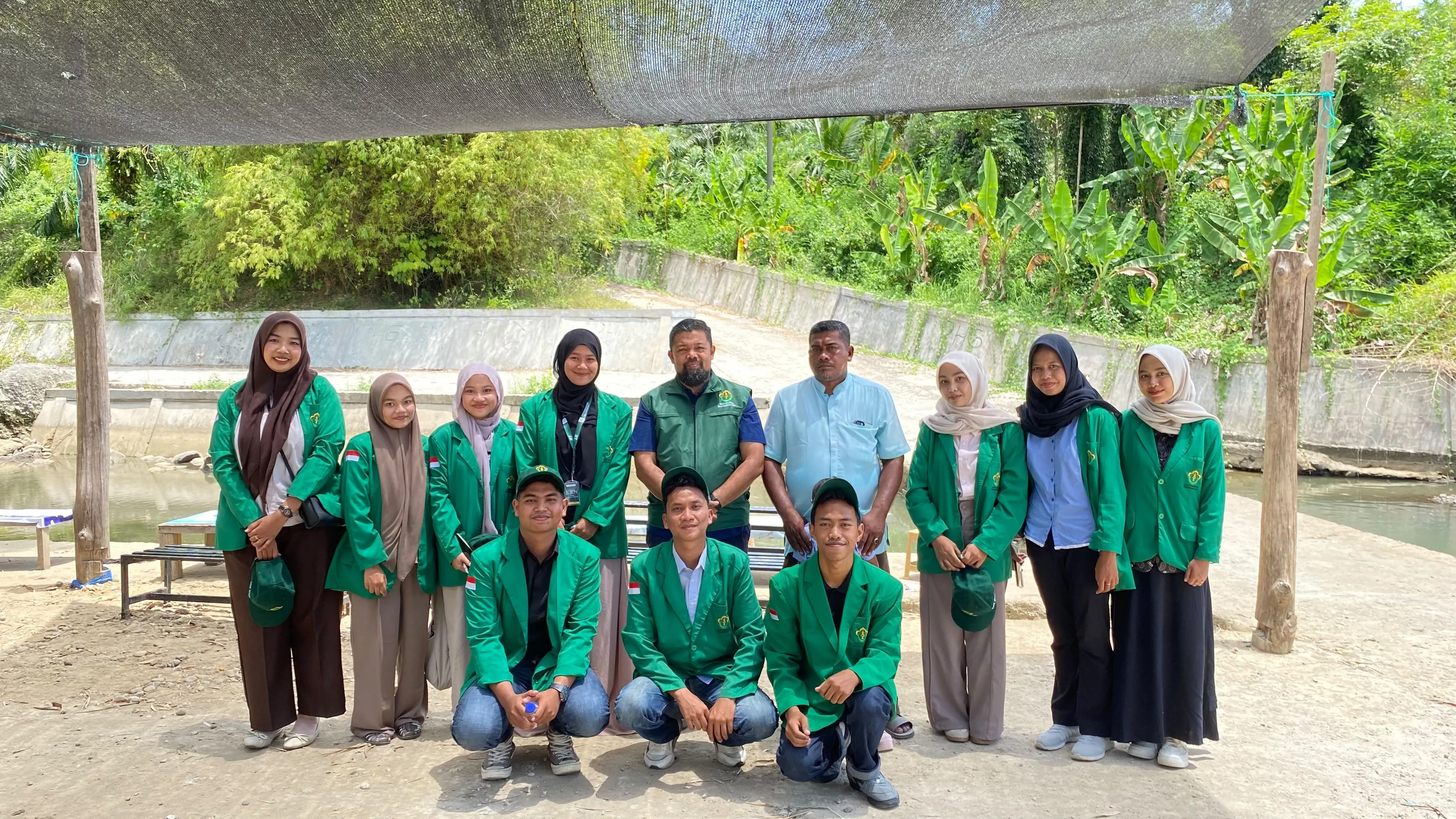Mahasiswa Unimal Menyapa Saweuk: Sinergi KKN-PPM untuk UMKM Desa