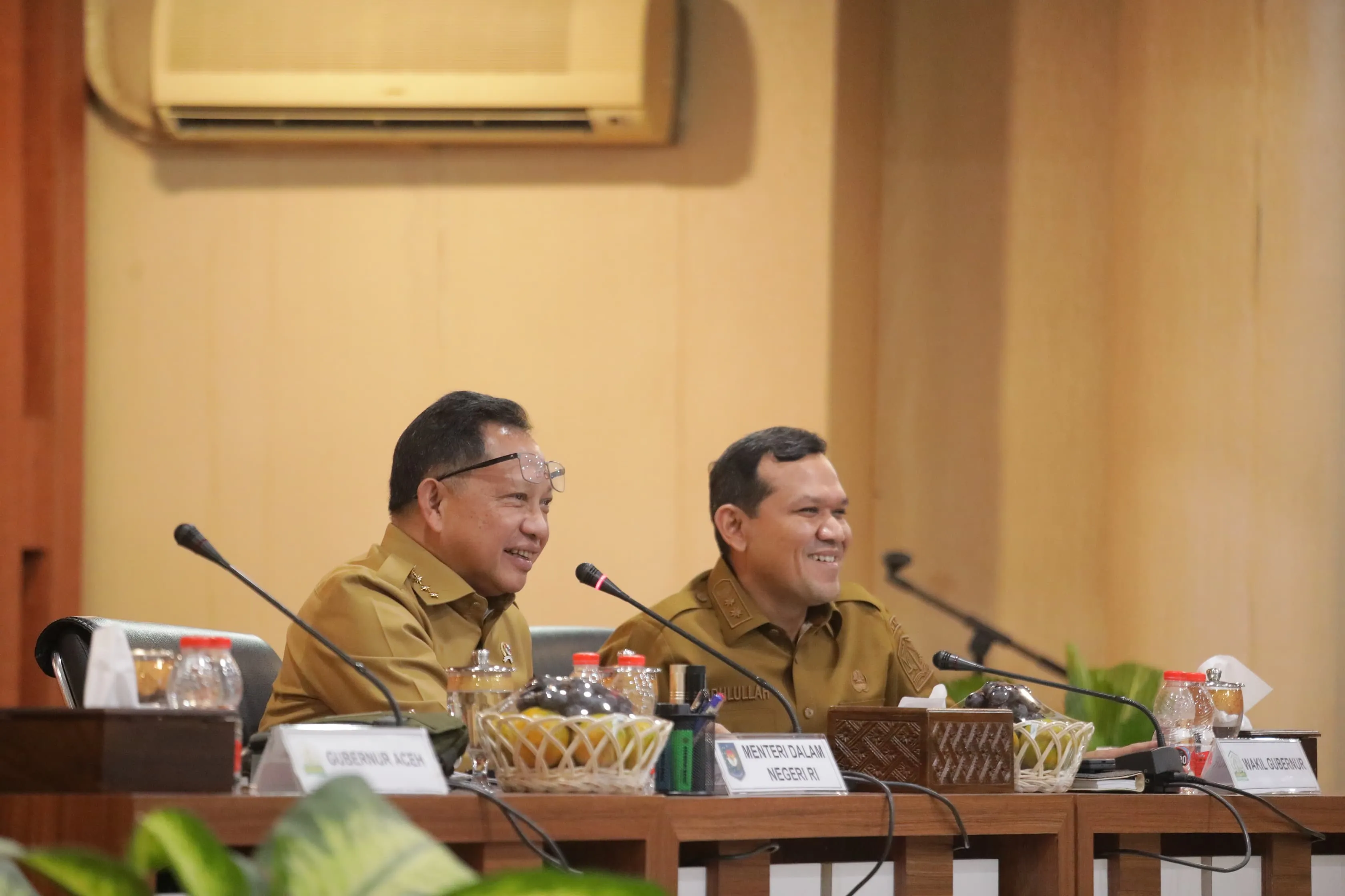 Memperkuat Tambahan Semen, Wagub Dek Fadh Sampaikan ke Mendagri dan Danantara