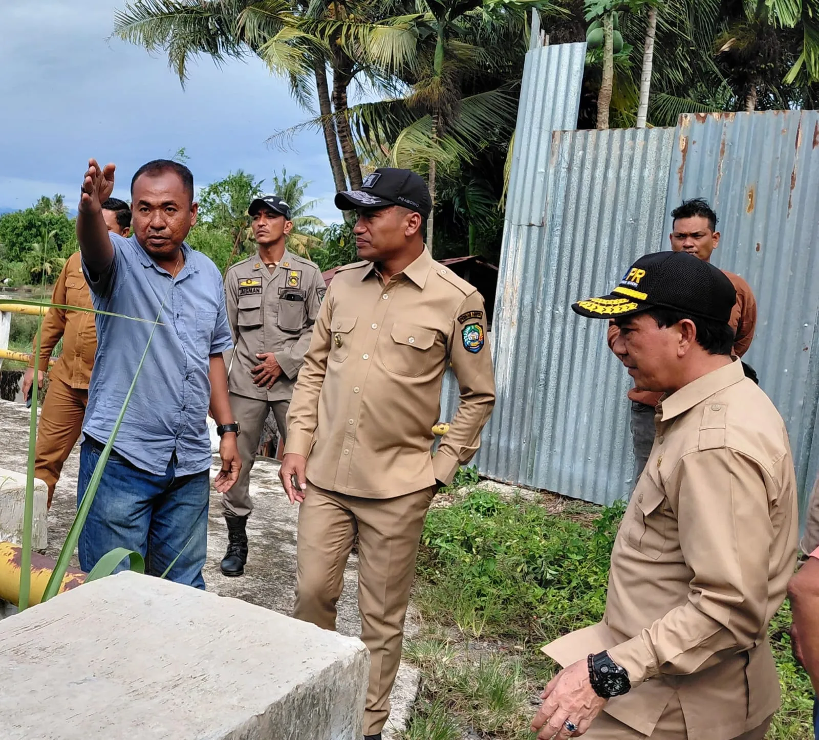 Drainase Meluap Rendam Sawah, Bupati Abdya Turunkan Alat Berat Tangani Genangan