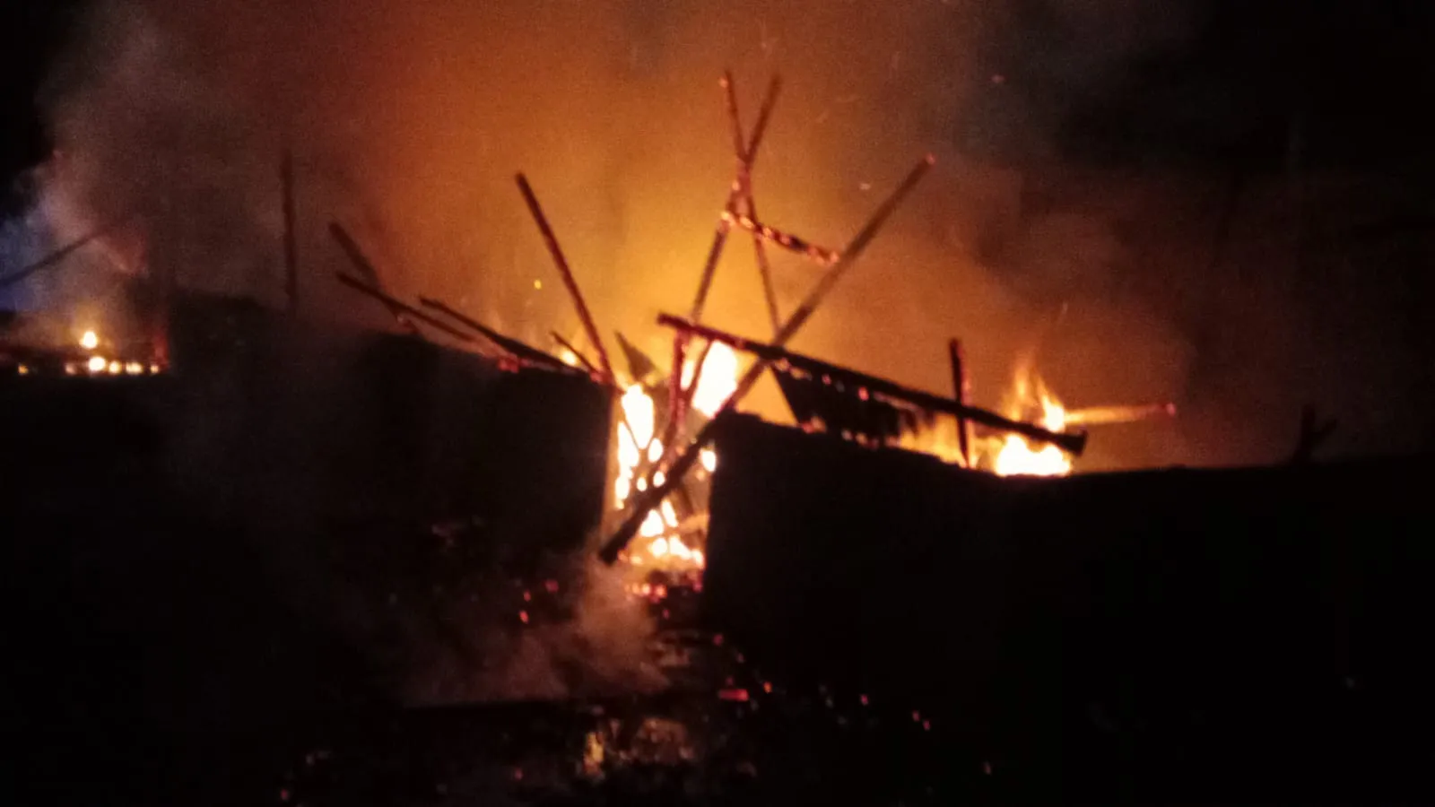 Pondok Pesantren Darul Mukhlasin Asholihin di Agara Terbakar