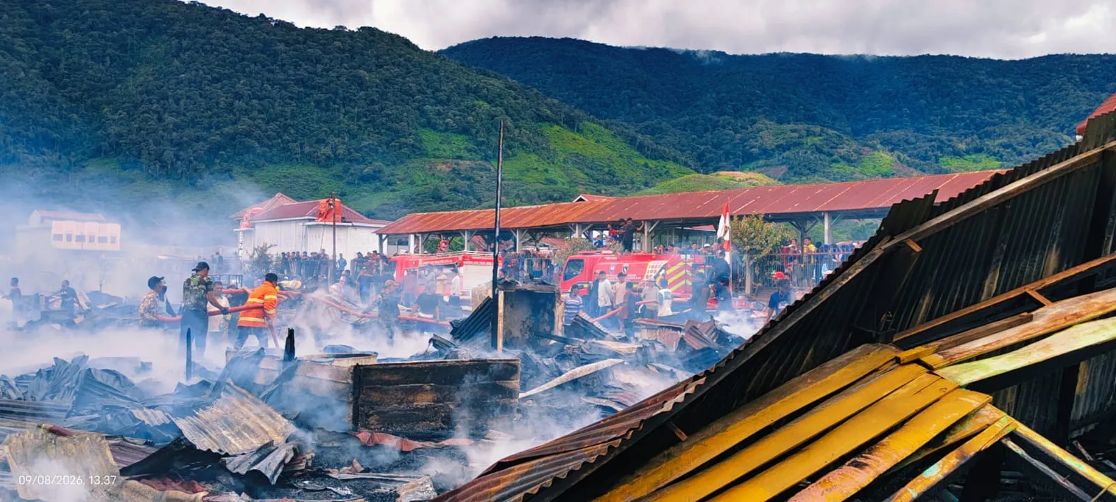 Kebakaran Hebat Landa Pasar Jagong Jeget, Aceh Tengah, 96 Kios dan Ruko Ludes