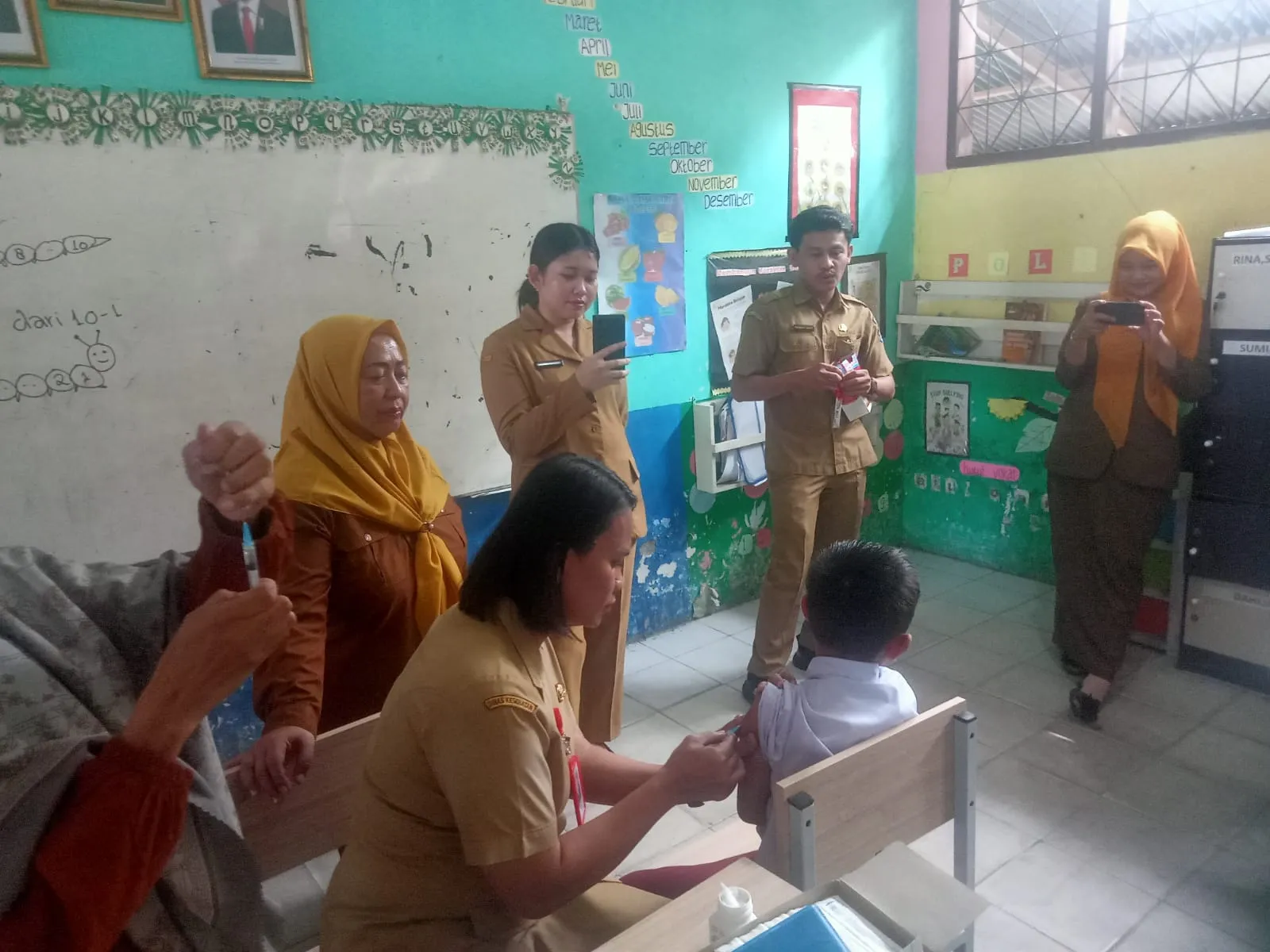 Perkuat Kekebalan Tubuh, Puskesmas Pantai Labu Laksanakan BIAS di SDN 105336 Rantau Panjang