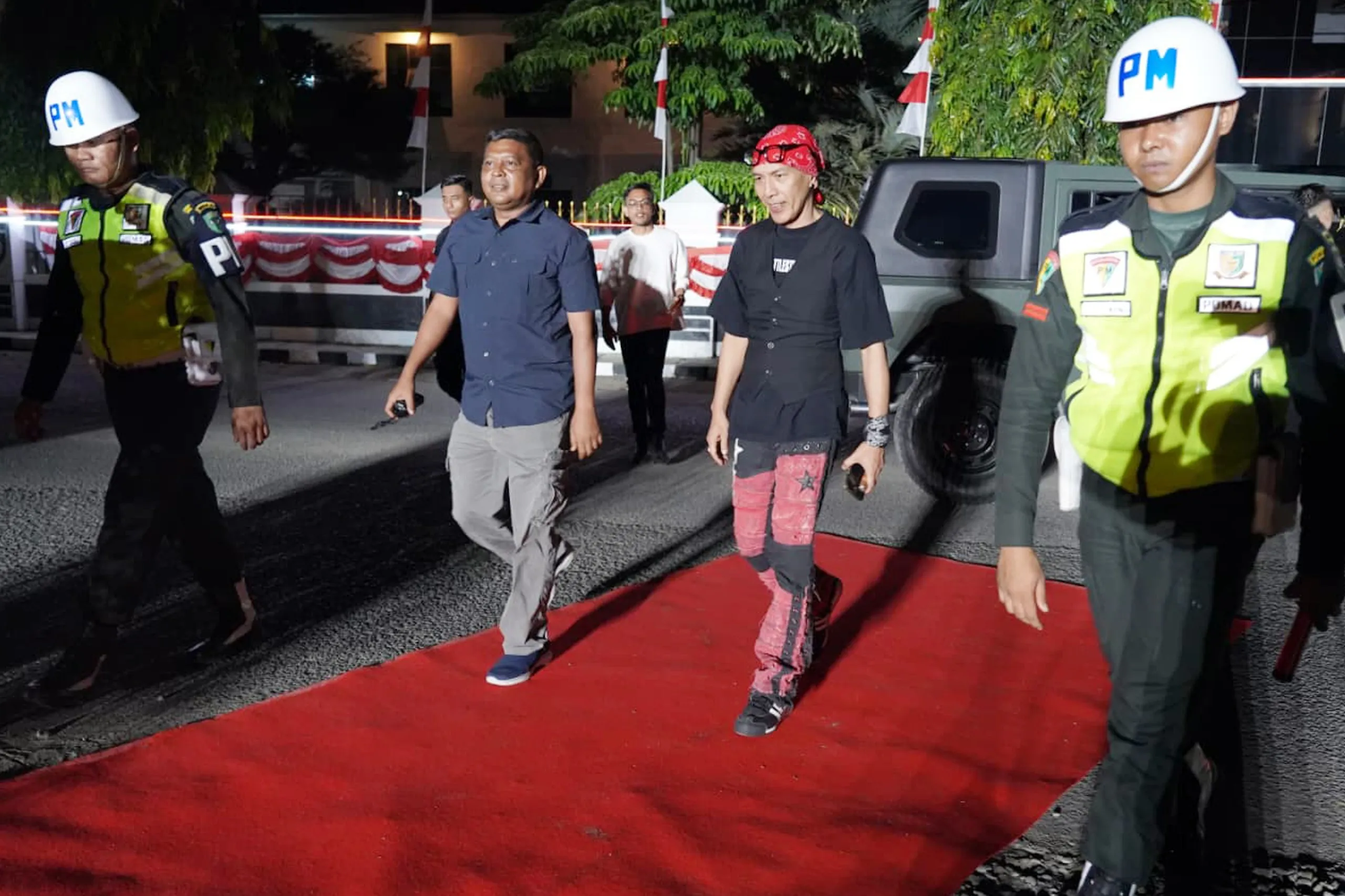 HUT ke-81 RI: Gandeng Bassis Dewa 19, Brigjen TNI Ali Imran Hibur Warga Aceh Pascabanjir