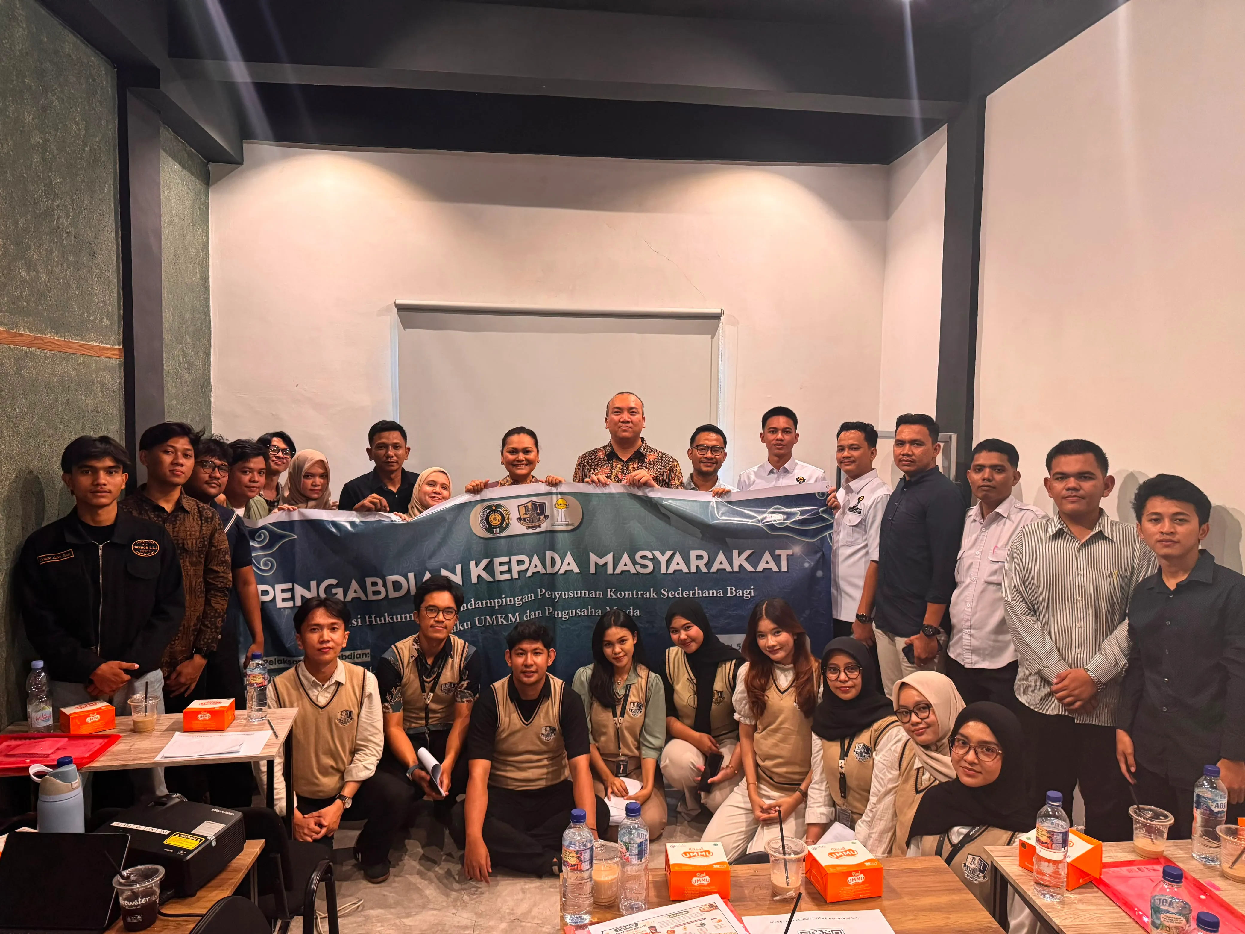 Dosen dan BLS FH USU Tingkatkan Literasi Hukum Kontrak bagi Pelaku UMKM serta Pengusaha Muda