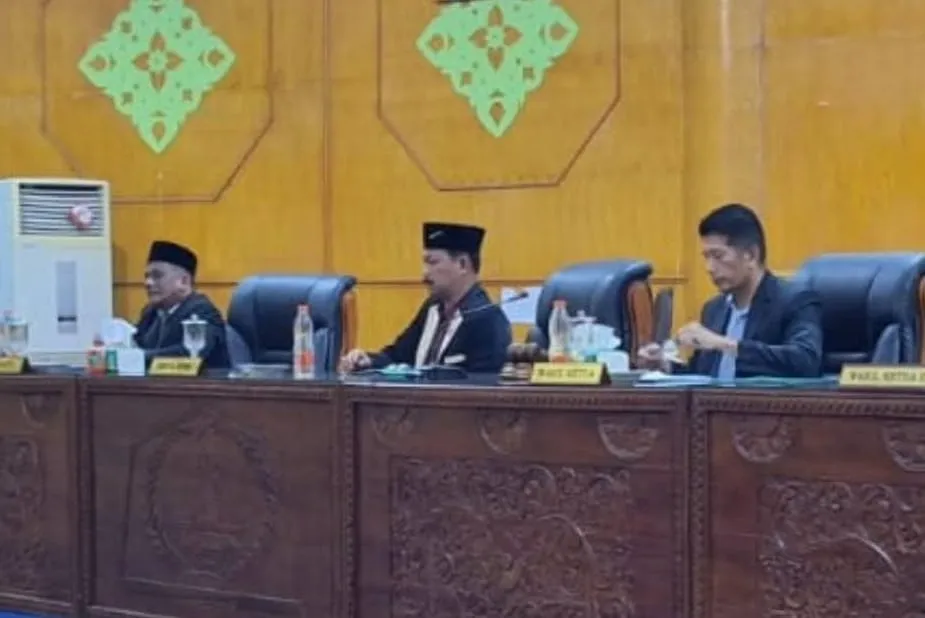 Lima Fraksi Di DPRK Aceh Tamiang Memberikan Pandangan Terhadap KUA-PPAS Kabupaten Aceh Tamiang TA 2026