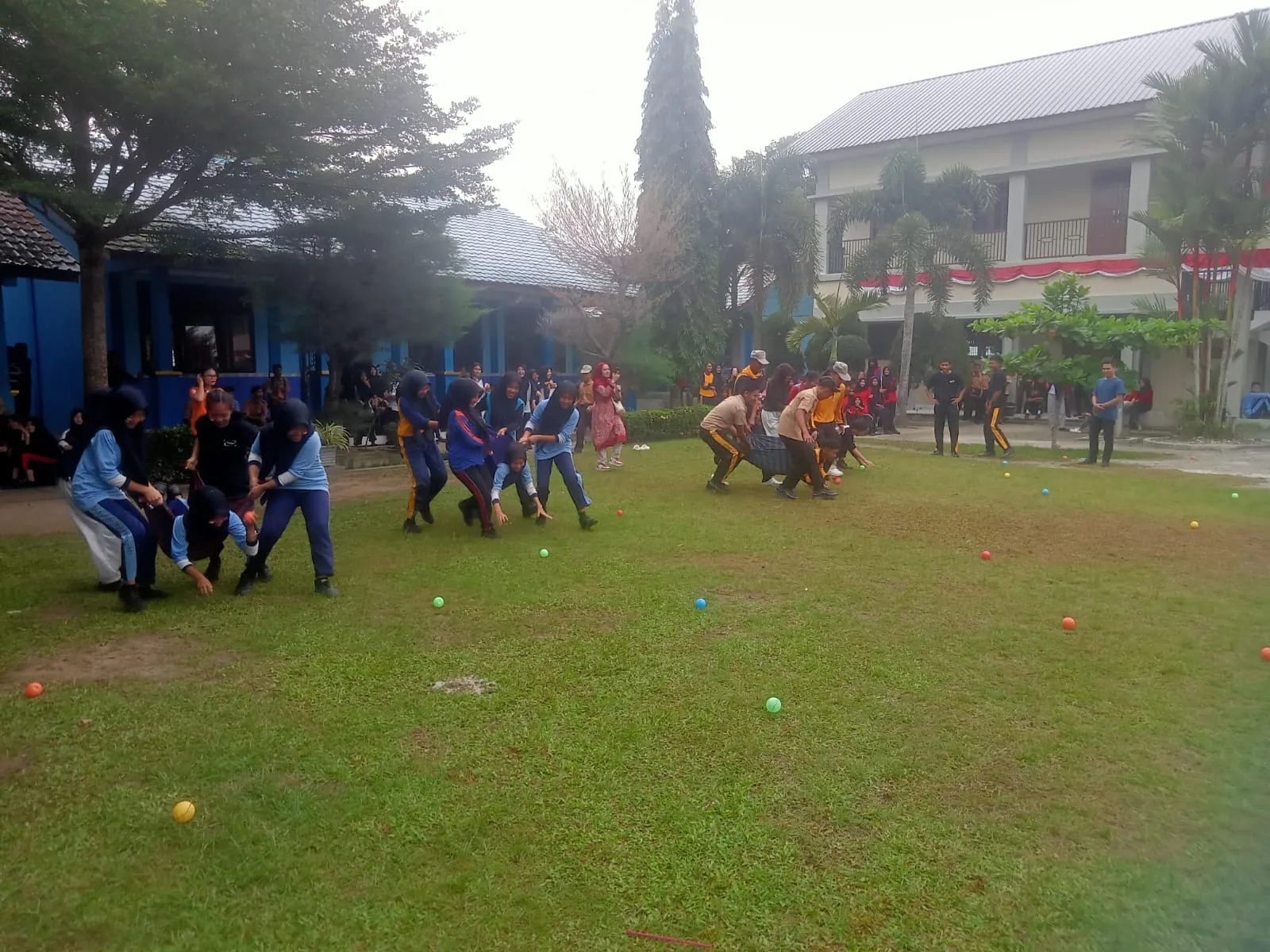 Sambut HUT Ke-81 RI, SMKN 1 Pantai Labu Gelar Beragam Perlombaan