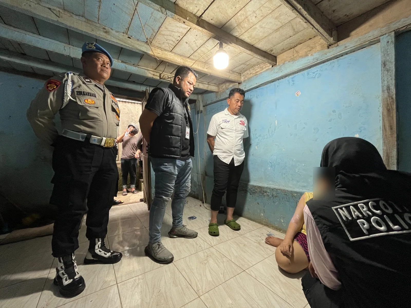 Terbongkar! Rumah di Pemukiman Padat Pinggir Sungai Deli Jadi Sarang Narkoba