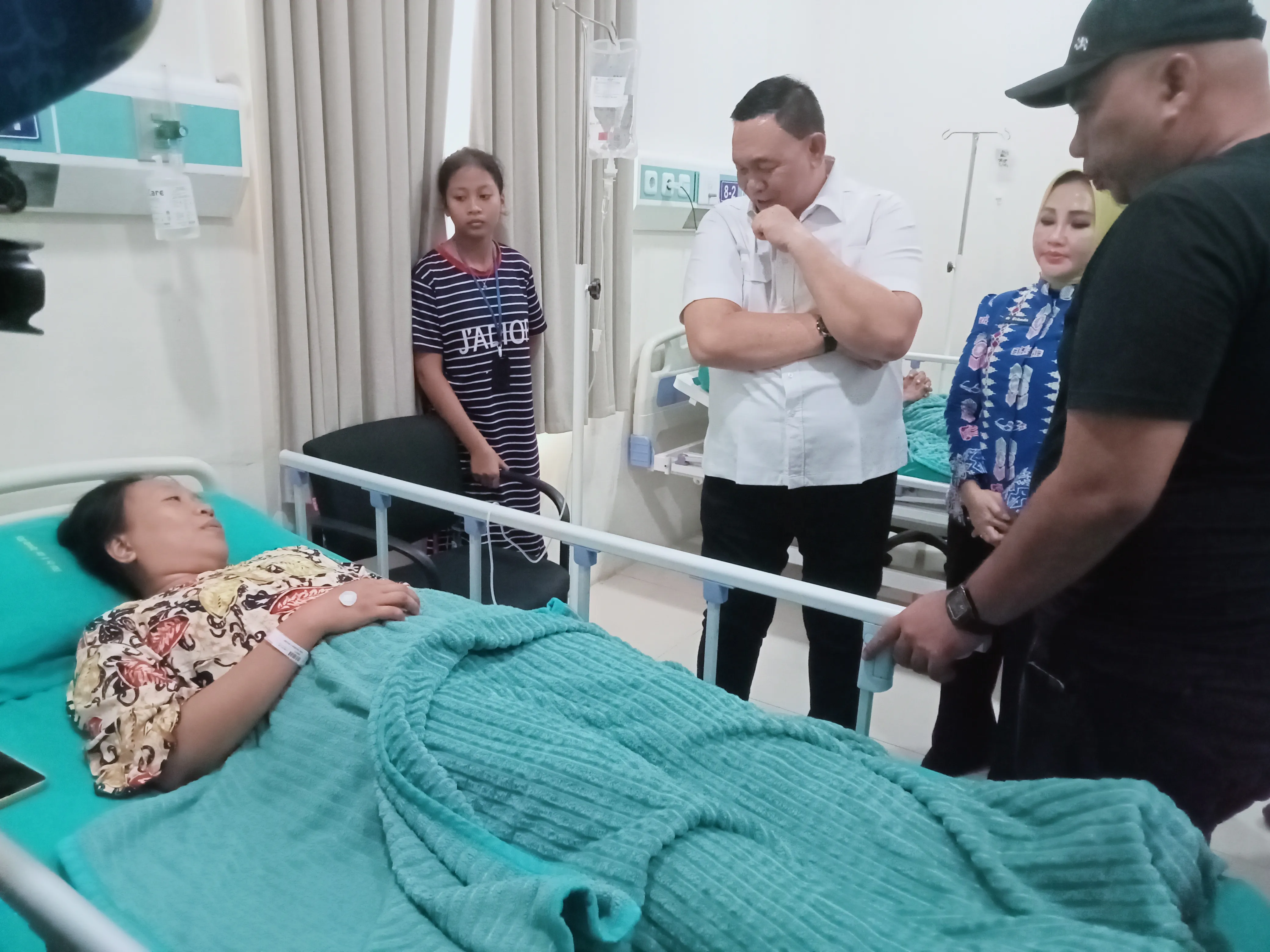 Tinjau Pasien Kurang Mampu, Dahnil Ginting Apresiasi Kebersihan dan Pelayanan RSUD Amri Tambunan