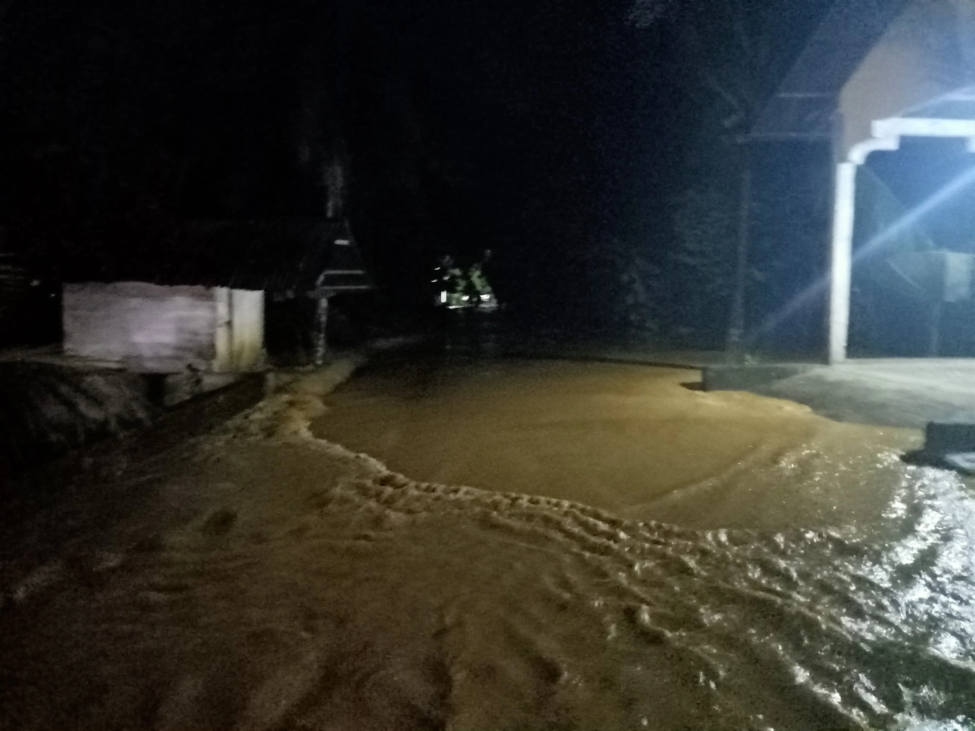 Banjir Kepung Abdya, Permukiman dan Sawah Terendam