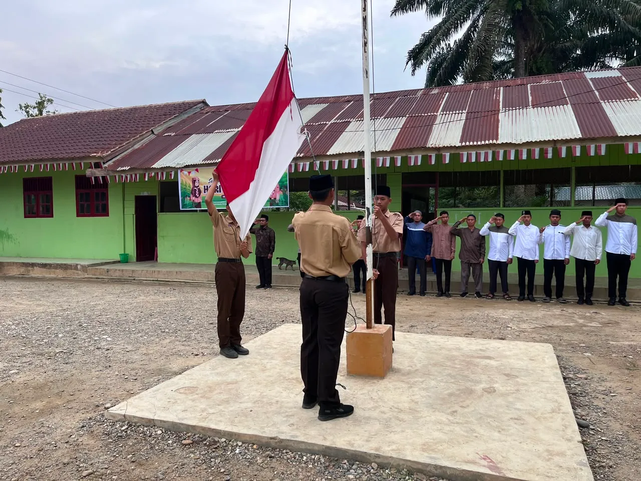 Memperingati Hari Pramuka: Mantan Napiter Jadi Pembina Upacara Bendera