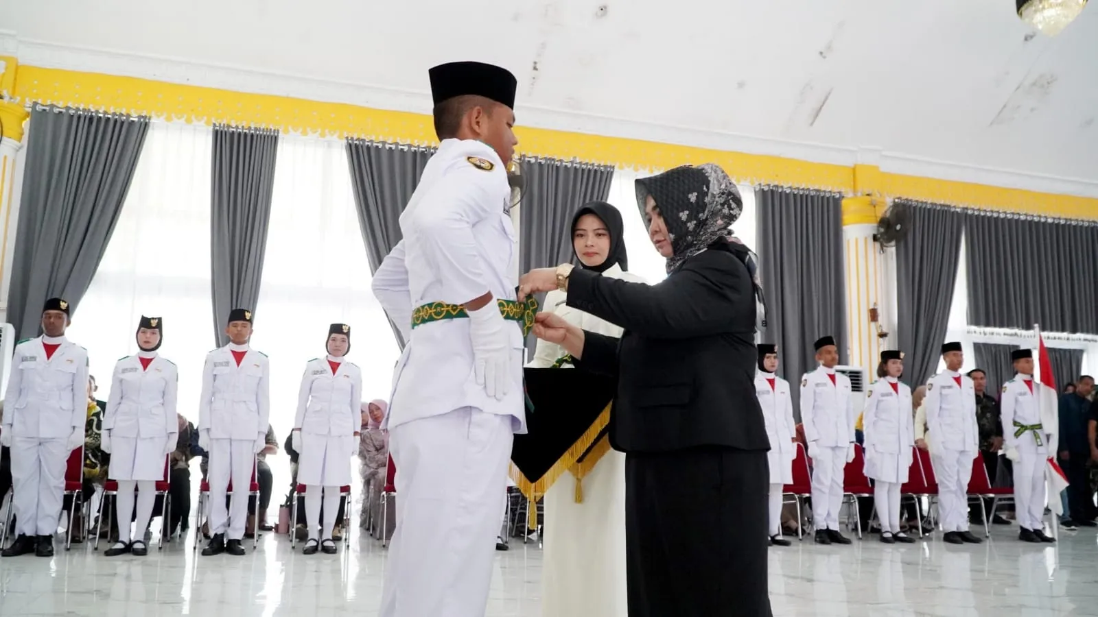 Plt. Bupati Tiorita Tegaskan, Paskibraka Harus Jadi Generasi Pejuang Indonesia Maju