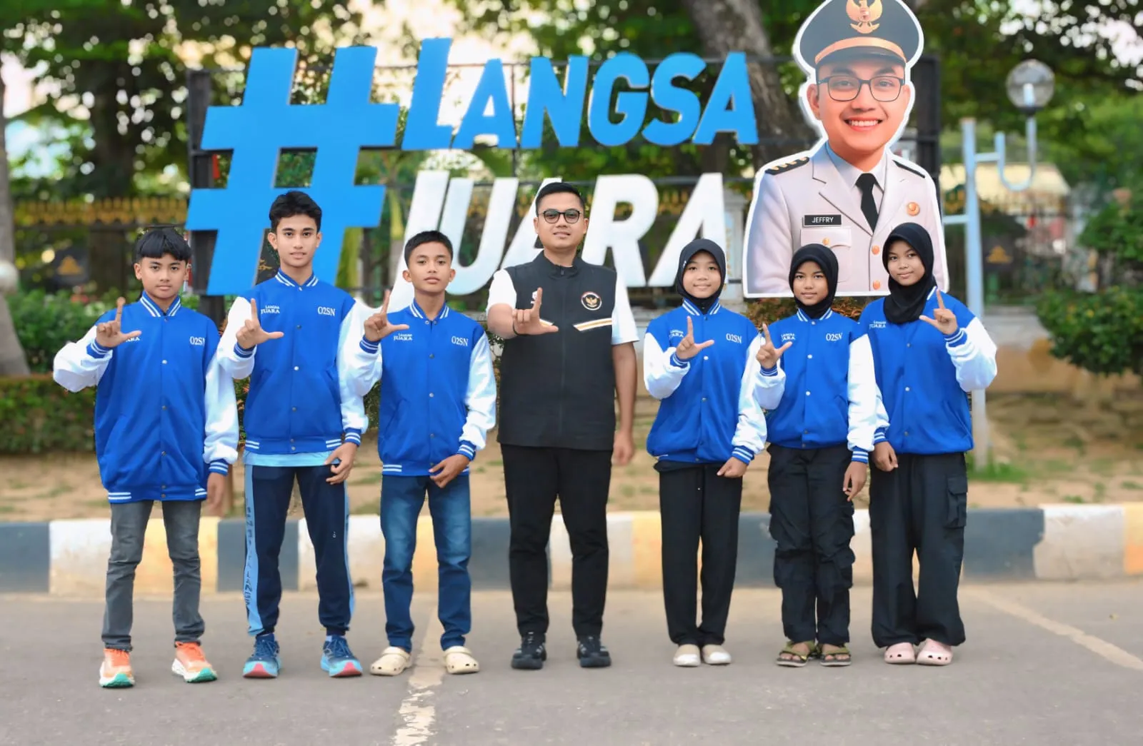 Jeffry Sentana Lepas Kontingen O2SN Langsa Tingkat Nasional ke Jawa Barat