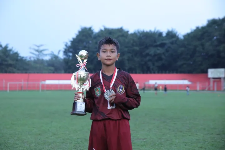 Semarak HUT ke-81 RI, Andika Pratama Pelari Muda Sei Kepayang Raih Juara Marathon