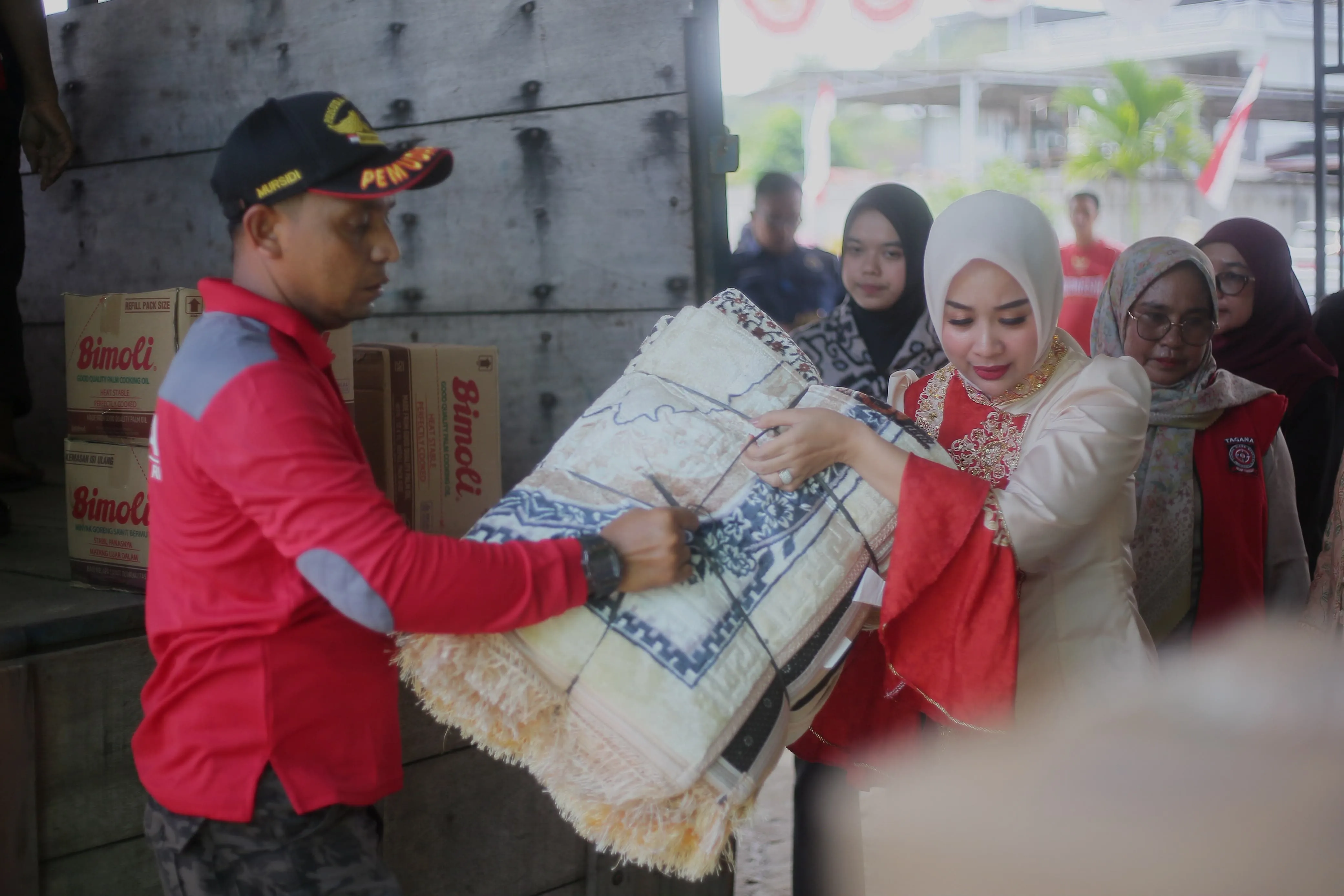 Pemerintah Abdya Salurkan Bantuan untuk Warga Terdampak Banjir Ie Mirah