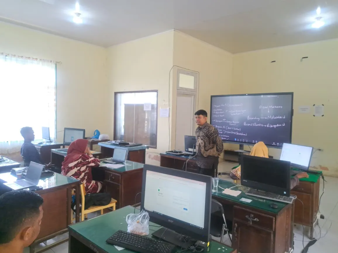 Dorong UMKM Melek Digital, Instruktur BLKI Aceh Utara Berbagi Ilmu di Pidie Jaya
