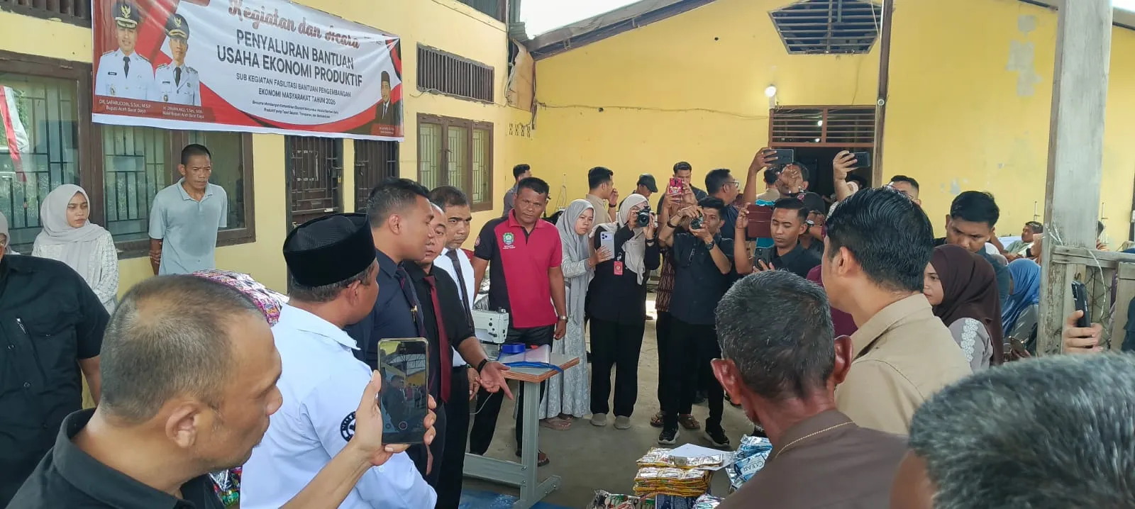 Bantuan UEP Disalurkan, Safaruddin Targetkan Penghasilan Pedagang Kecil Abdya Meningkat