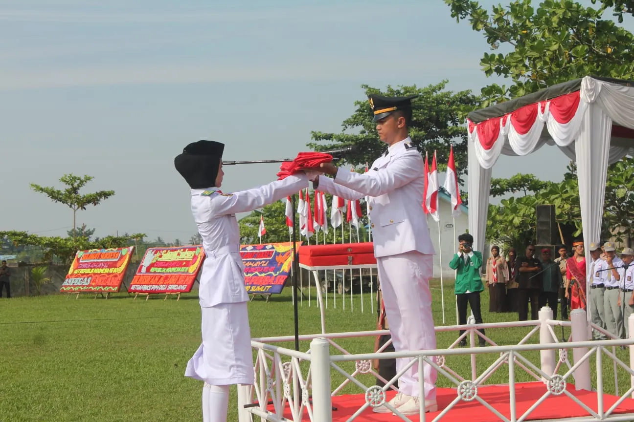 Upacara Detik-Detik Proklamasi ke-81 di Pantai Labu Berlangsung Khidmat
