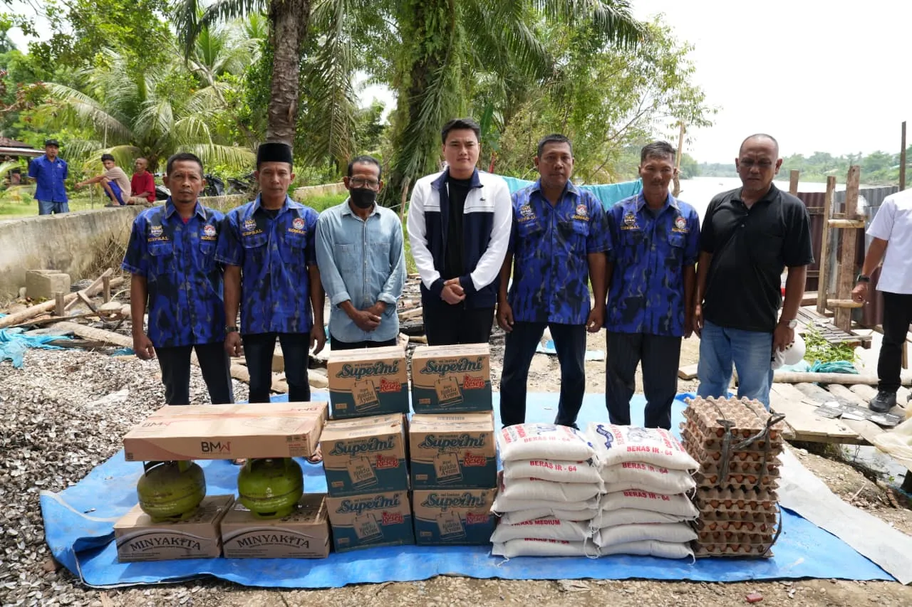Kebakaran Rumah Warga di Dusun Darussalam Menggugah Rasa Empati Ricky Anthony