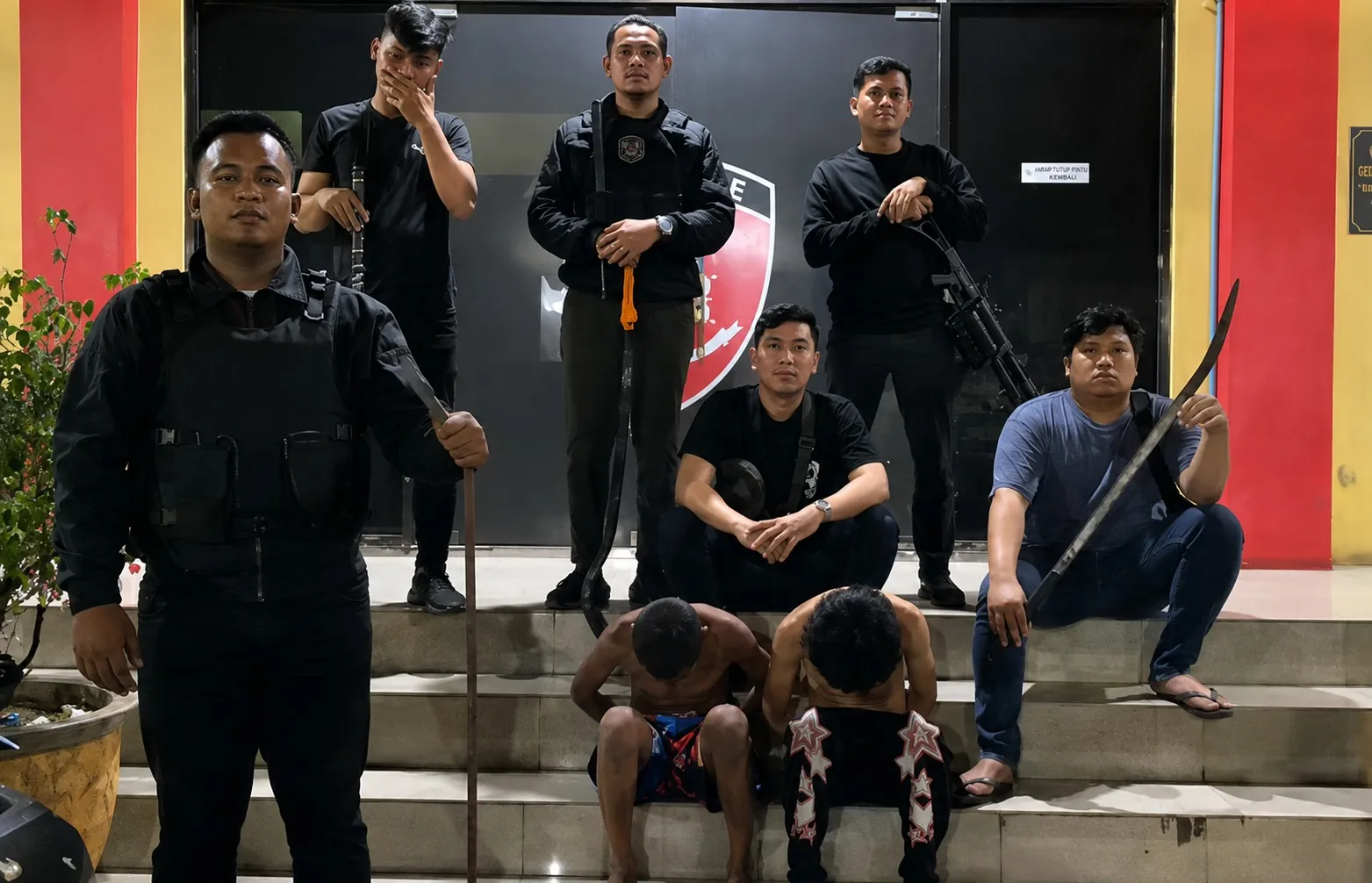 Tim Macan Polres Pelabuhan Belawan Amankan Dua Pelaku Tawuran dan Empat Sajam di Desa Helvetia