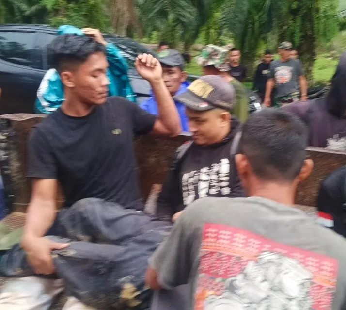 Diduga Tersambar Petir, Satpam Kebun Ditemukan Meninggal Dunia