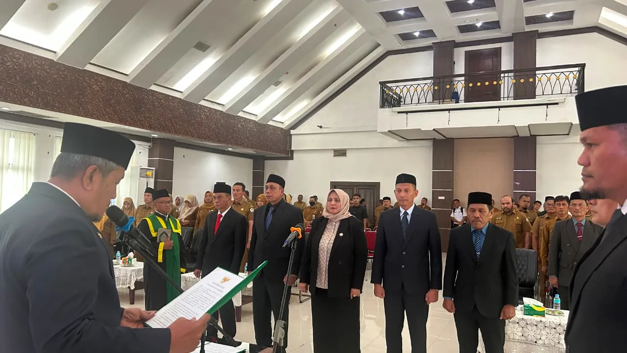 Langkah Drastis Ayahwa: Copot Kadiskominfosa dan Direktur RSUD Cut Meutia Demi Efektivitas Kinerja