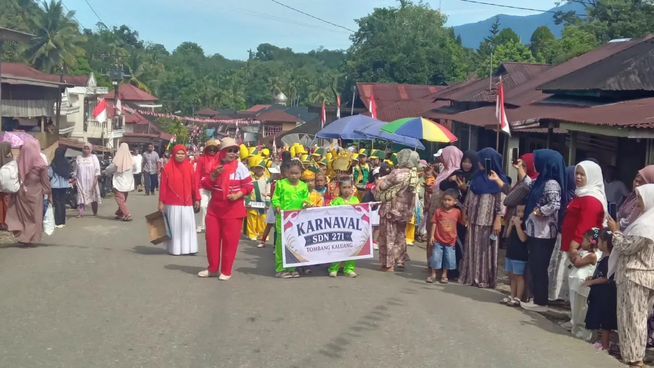 Meriahkan HUT ke-81 RI, Karnaval Rayon Tombang Kaluang Batang Natal Berjalan Sukses dan Aman