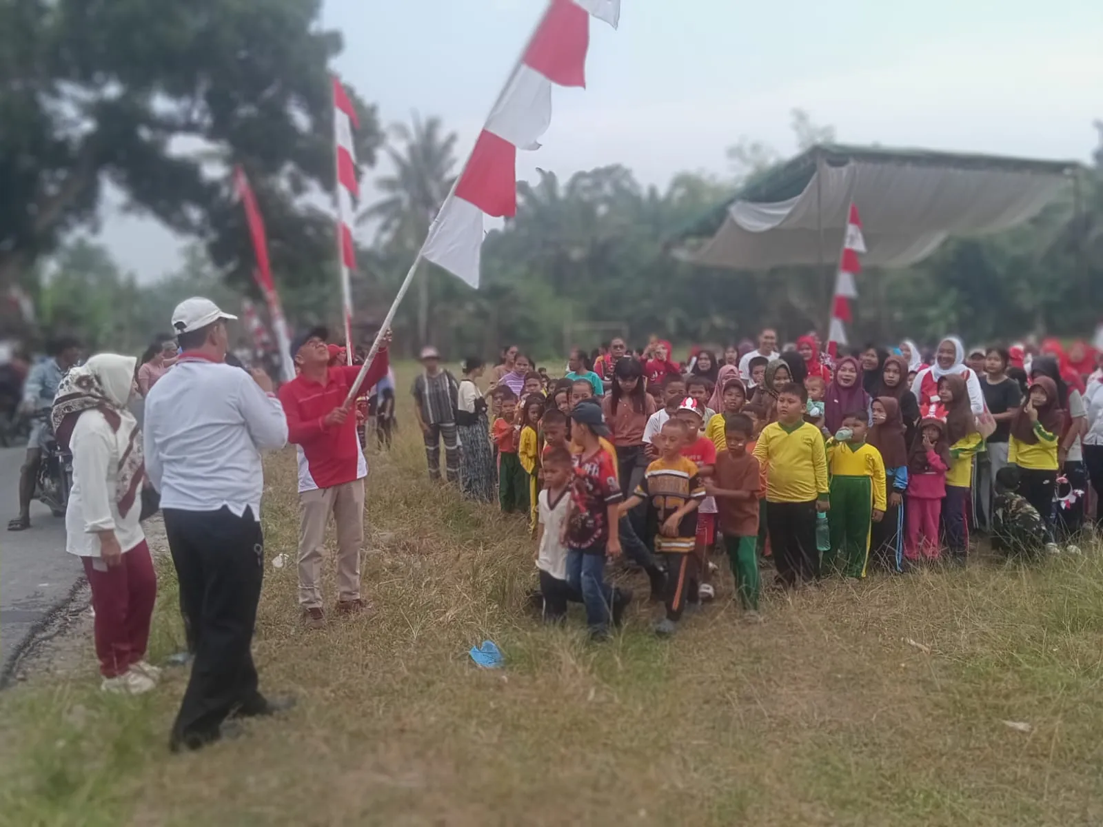 600 Peserta Meriahkan Jalan Santai HUTke-81 RI di Desa Kelambir