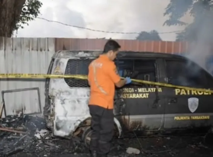 Pembakar Mobil Patroli Polisi Dibekuk