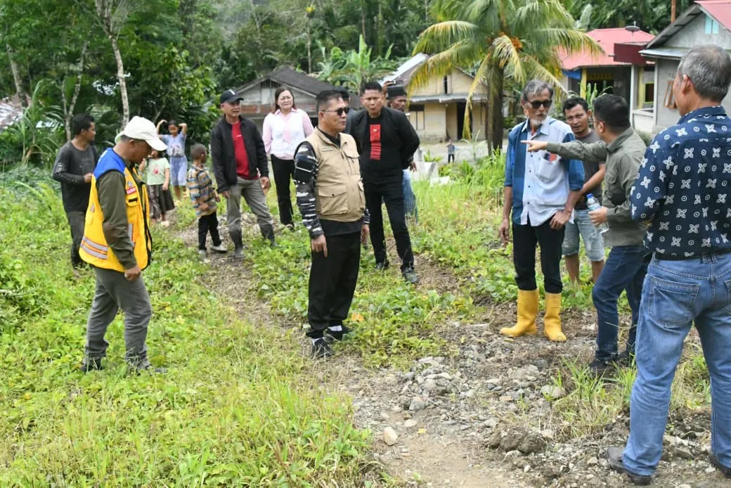 Bupati Sokhiatulo Laia Tegaskan Peningkatan Konektivitas Jalan Antar Kecamatan Jadi Skala Prioritas