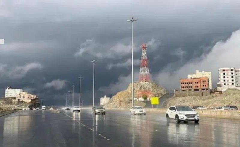 Cuaca Ekstrem Landa Arab Saudi, Termasuk Makkah dan Madinah