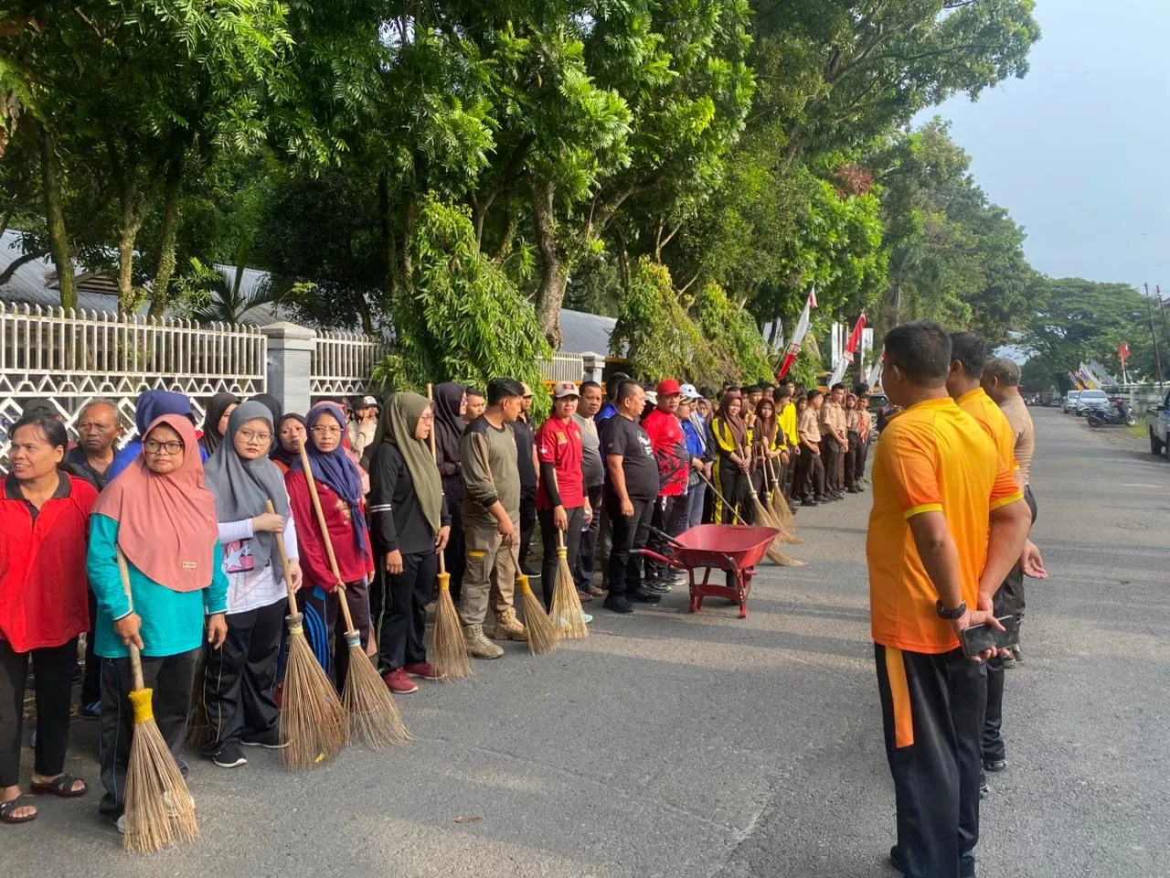 Pemko Binjai Gelar Gerakan Indonesia ASRI, Dorong Kepedulian terhadap Kebersihan Lingkungan
