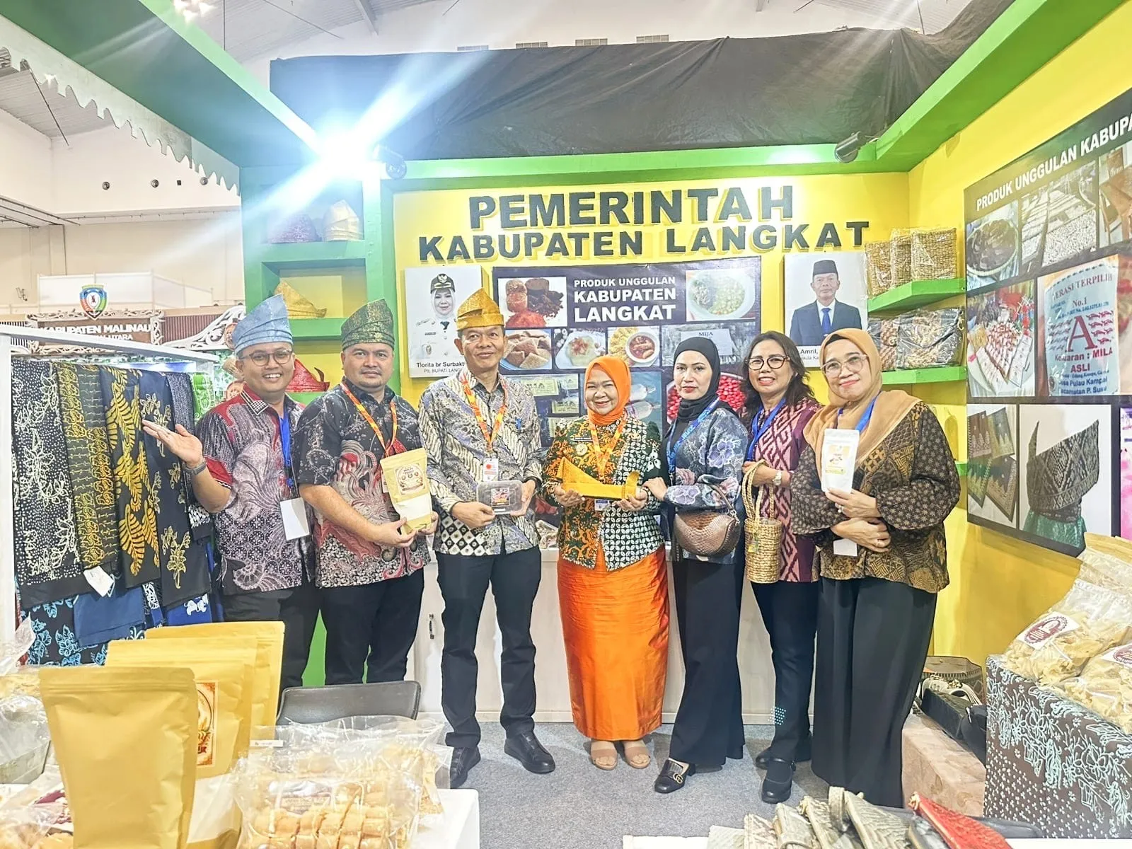 Plt. Bupati Tiorita Promosikan Produk Unggulan Langkat di APKASI Otonomi Expo 2026