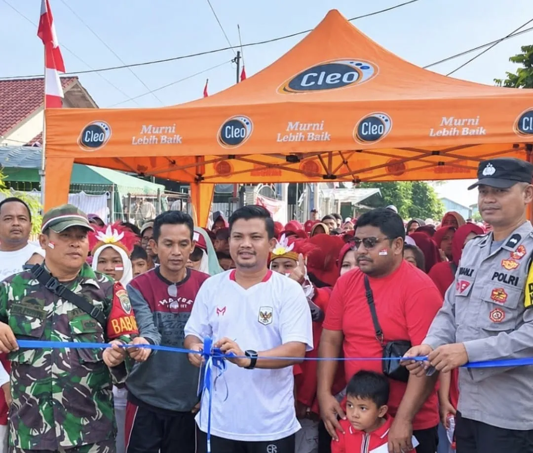 Semarak HUT ke-81 RI, Seribuan Warga Gampong Sungai Pauh Tanjong Meriahkan Jalan Santai