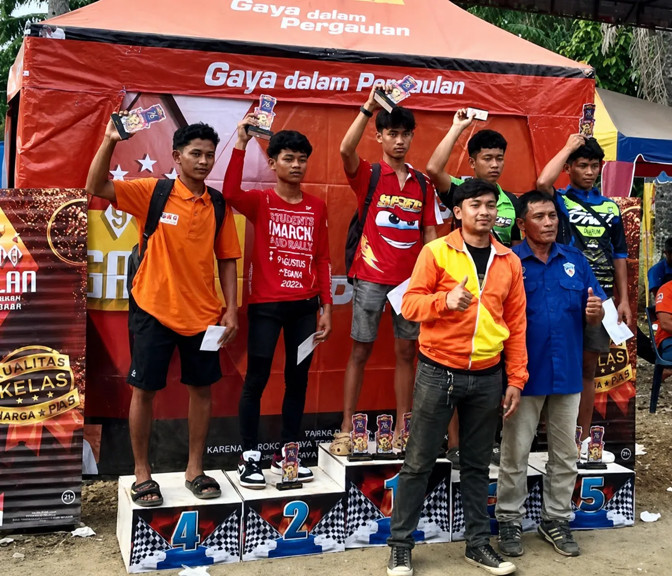 Pebalap RRG Gilang Pandu Winata Rebut Posisi Kelas Bebek Standar