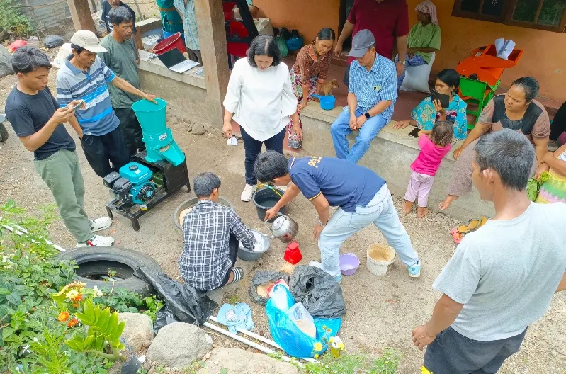 Inovasi Technosains Berkelanjutan: Tim PDB Unimed Dorong Kemandirian Ekonomi Desa Hasinggaan