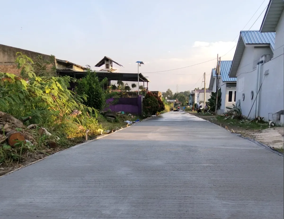 Wujudkan Program Prioritas Wali Kota Rico Waas, Jalan Gang Garista Ladang Bambu Kini Mulus Dirabat Beton