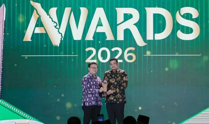 Pemprovsu  Raih Penghargaan Percepatan Layanan Dasar Dan Pemerataan Pembangunan