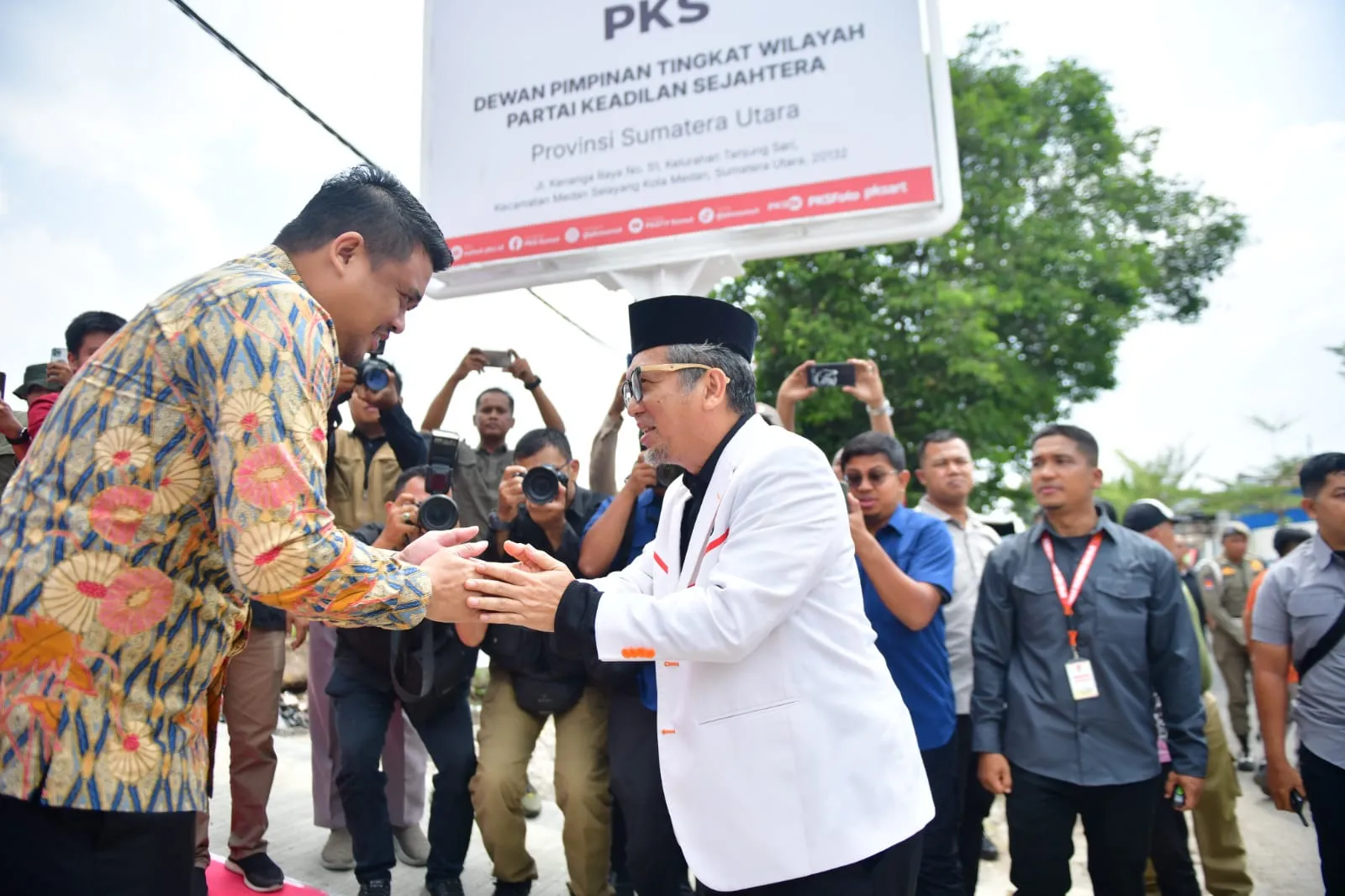 Bobby Nasution Sambut Kedatangan AMY, Safari Kebangsaan Presiden PKS Berlanjut Ke Sumut