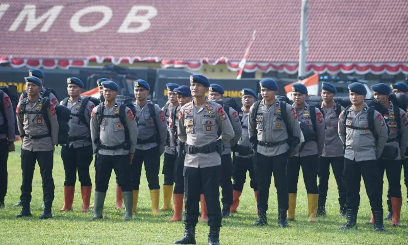 100 Personel Brimob Diturunkan Ke Wilayah Terdampak Erupsi Gunung Sinabung