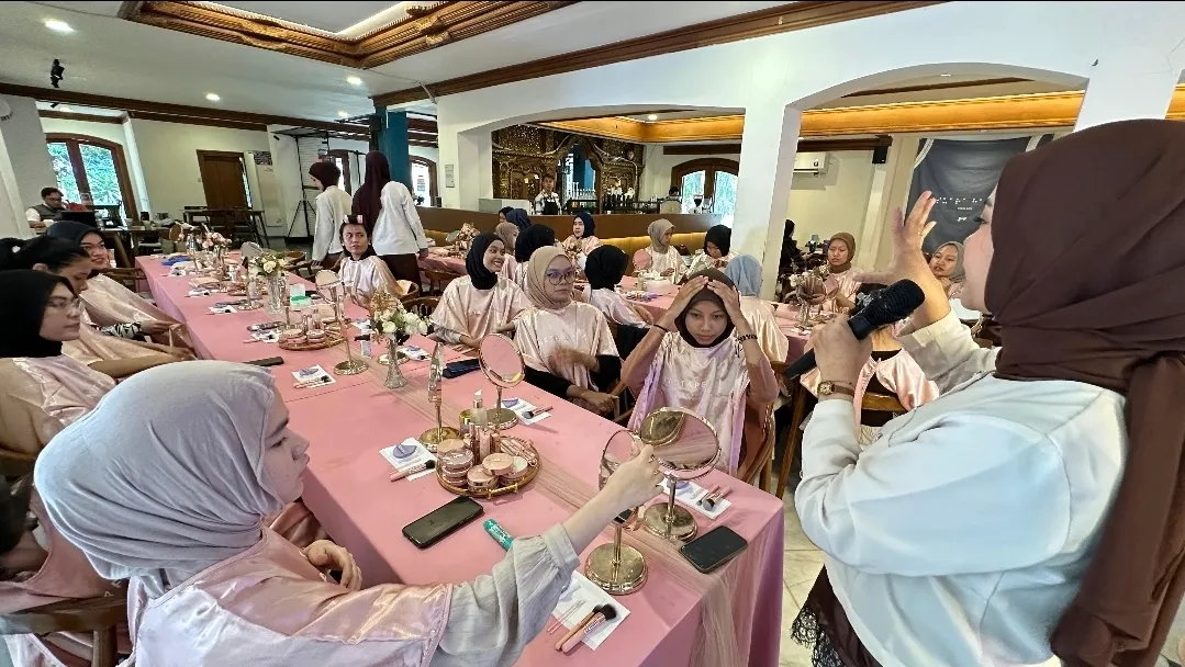 Belajar Makeup, Perempuan Disabilitas Didorong Mandiri dan Berdaya Secara Ekonomi