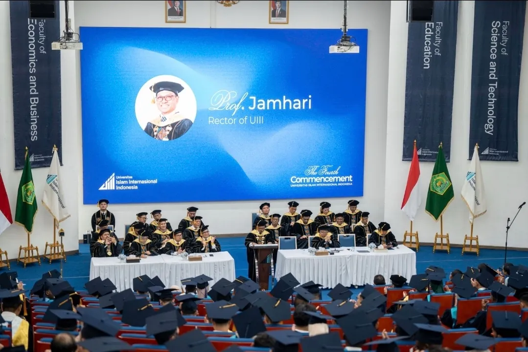 UIII Cetak Sejarah, 34 Doktor Pertama Lulus dari 22 Negara
