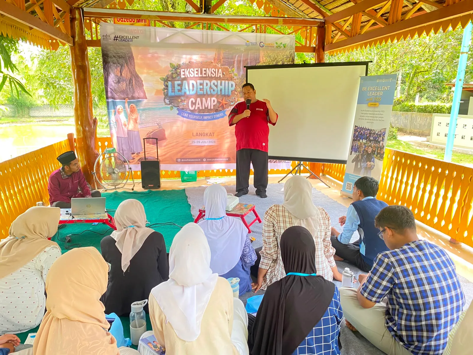Dompet Dhuafa Waspada Gelar Ekselensia Leadership Camp untuk Penerima Beasiswa YES Angkatan V
