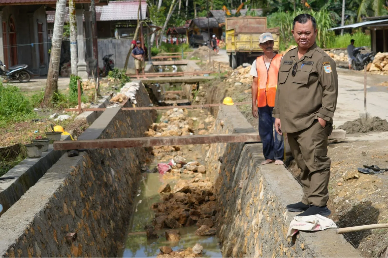 Wali Kota Sowa'a Laoli Tinjau Pembangunan Jaringan Irigasi DI Afia, Dukung Infrastruktur Mantap