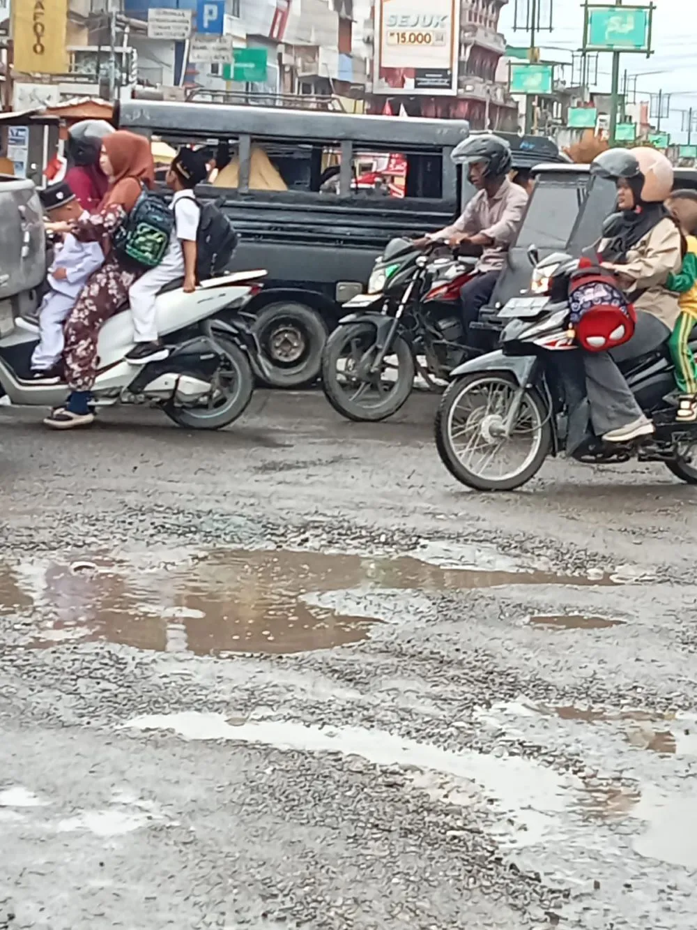 PPK Jalnas di Aceh Tenggara Abaikan Perbaikan Jalan