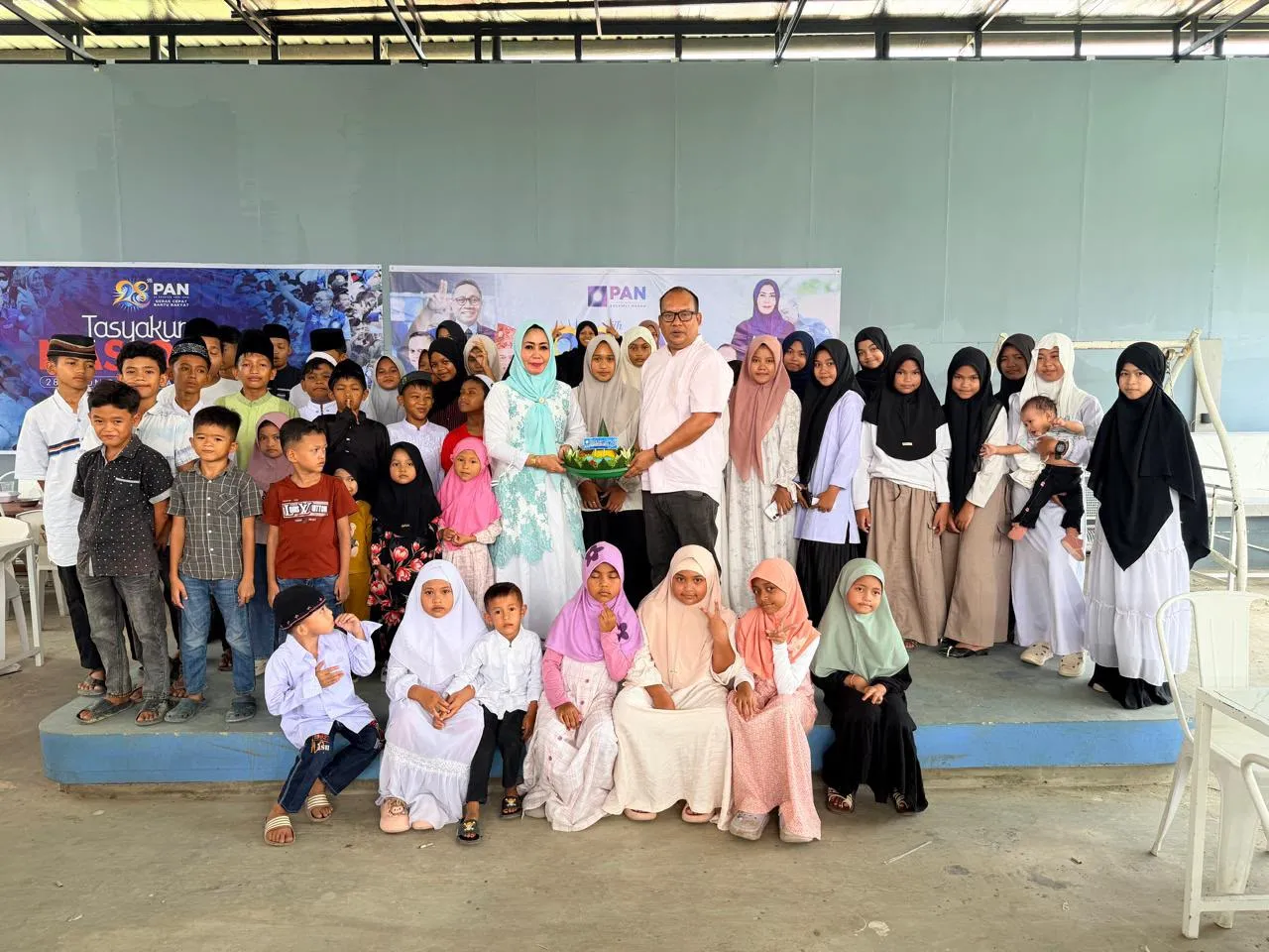 Santuni 100 Anak Yatim: Bentuk Rasa Syukur Keberkahan Usia PAN ke-28 Tahun