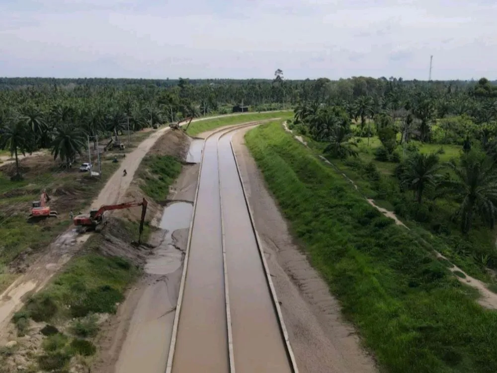 Atasi Penumpukan Sedimen, UPI Jambo Aye Bersama Perwakilan Petani Sepakat Tutup Sementara Pintu Intake