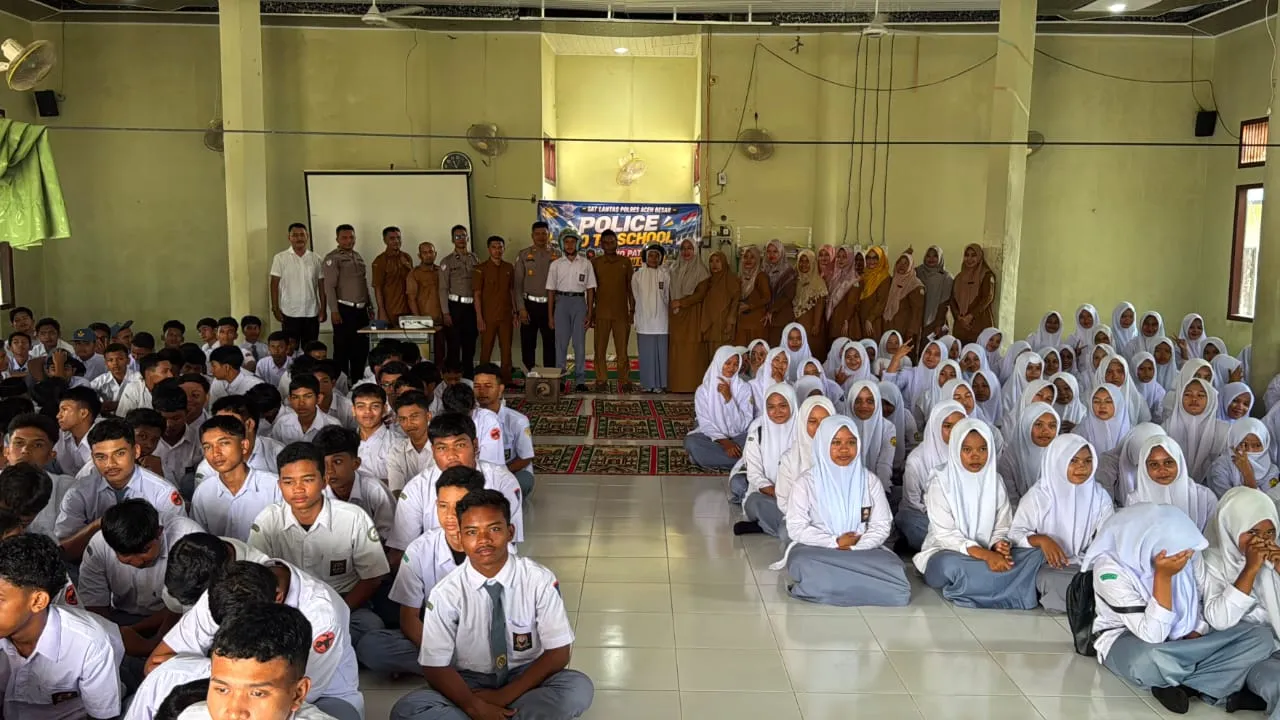 Polantas KARIB Hadir di SMK Negeri 1 Jantho, Pelajar Dibekali Edukasi Keselamatan Berlalu Lintas