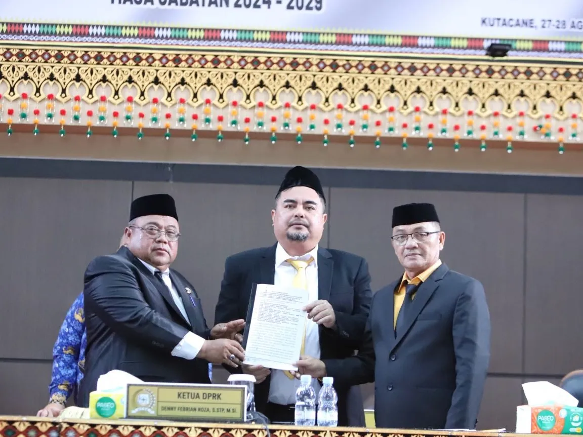 Ketua DPRK Agara Buka Sidang Paripurna Bahas LKPJ Bupati 2025 dan KUA-PPAS 2027
