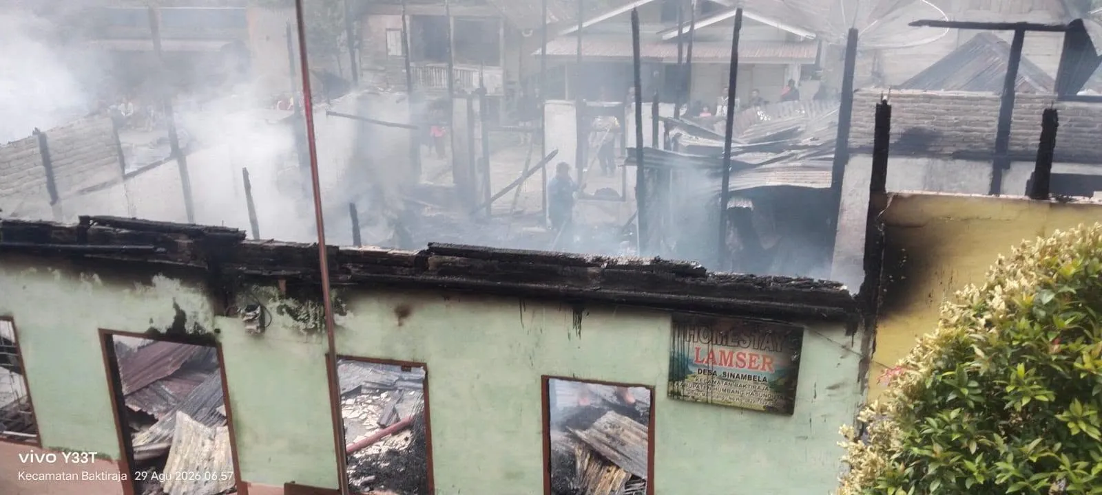 Tiga Rumah di Desa Sinambela Terbakar, Pemkab Humbahas Kerahkan Tiga Armada Damkar
